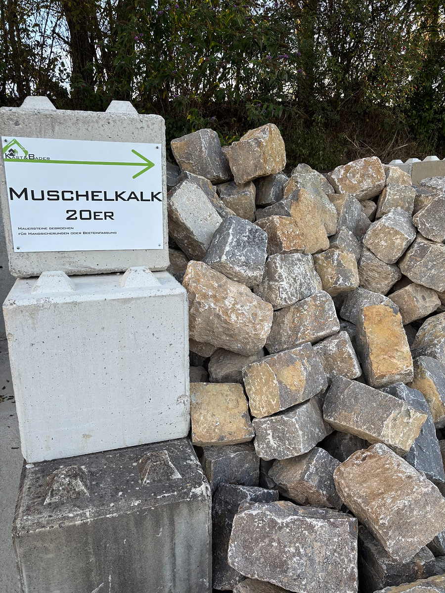 Muschelkalk 20er auf dem Lagerplatz Bellenberg