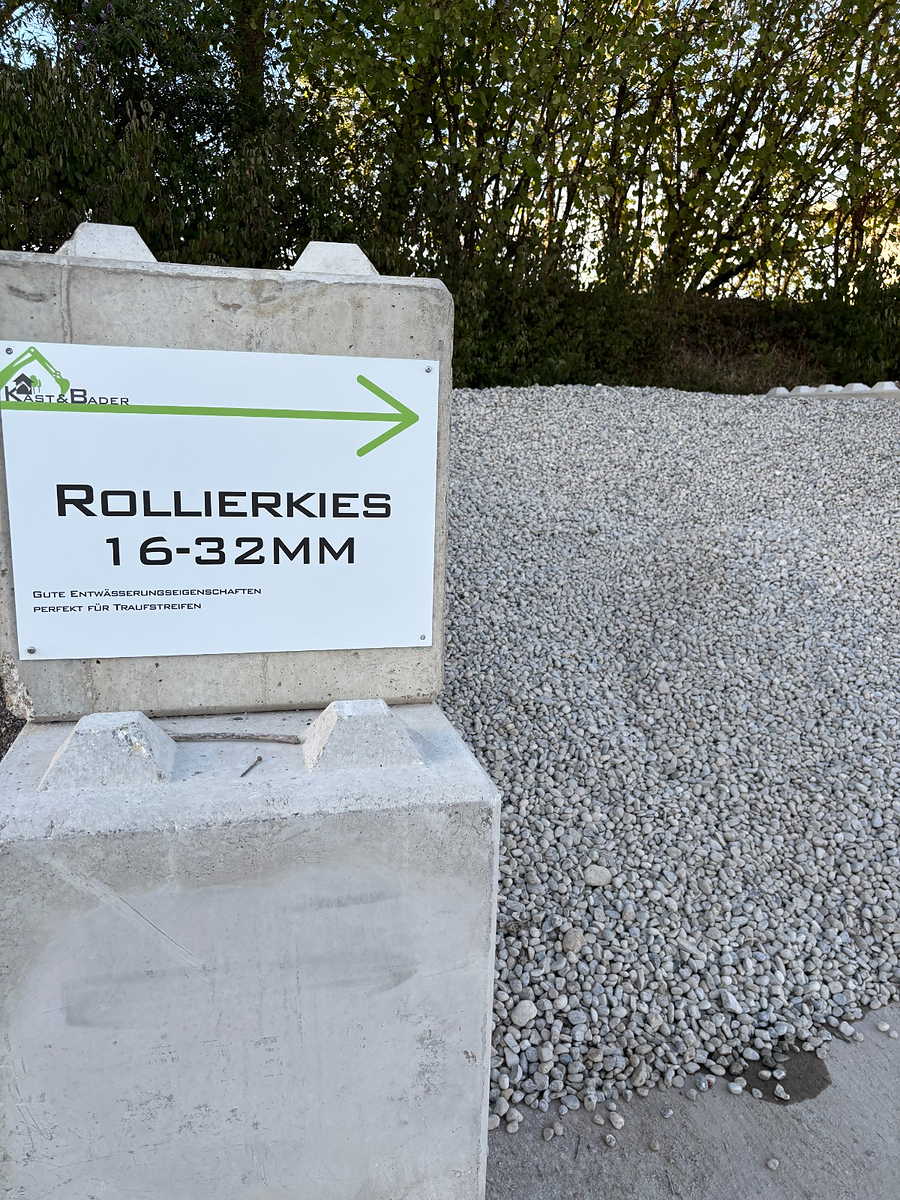 Rollierkies 16-32 mm auf dem Lagerplatz Bellenberg